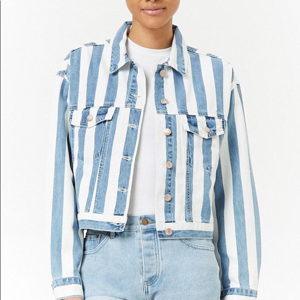 Forever 21 denim jacket size M